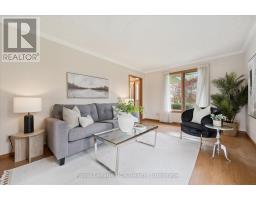 5 JACKSON CRESCENT - 44
