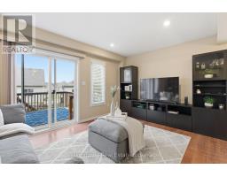 L42 - 7 UPPER MERCER STREET - 11