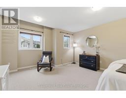 L42 - 7 UPPER MERCER STREET - 21