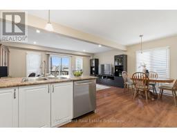 L42 - 7 UPPER MERCER STREET - 9