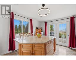 13 RAVINE PARK ROAD S - 13