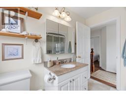 13 RAVINE PARK ROAD S - 31