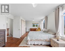 13 RAVINE PARK ROAD S - 33