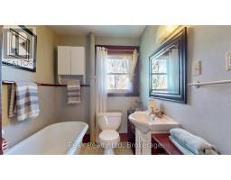 236 HURON ROAD - 17
