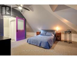 124 CAMBRIA STREET - 33