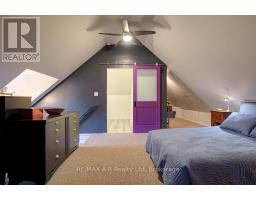 124 CAMBRIA STREET - 34