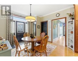 81 HURON STREET - 13