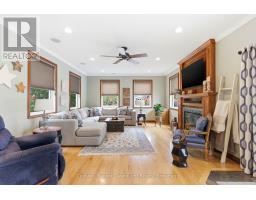 81 HURON STREET - 27