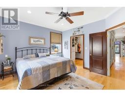 81 HURON STREET - 34