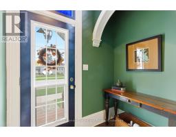 81 HURON STREET - 4