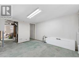 154 FOREST ROAD - 25