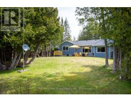 188 BAY STREET - 39