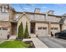 58 CURZON CRESCENT - 1