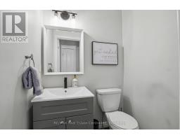 58 CURZON CRESCENT - 10