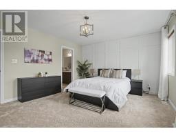 58 CURZON CRESCENT - 12