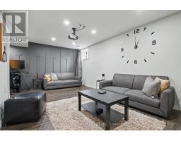 58 CURZON CRESCENT - 18