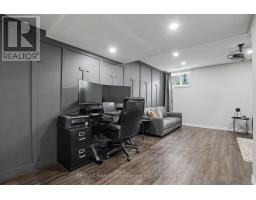 58 CURZON CRESCENT - 19