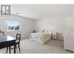 402 - 200 RIVER STREET - 22