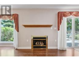 6 PARKSIDE DRIVE - 12