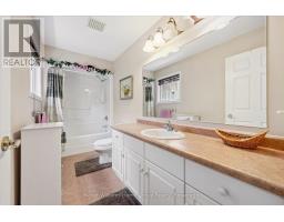 6 PARKSIDE DRIVE - 21