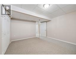 6 PARKSIDE DRIVE - 27