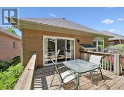 6 PARKSIDE DRIVE - 32