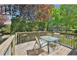 6 PARKSIDE DRIVE - 35