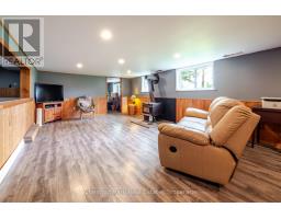 3932 BRUCE ROAD 6 - 26