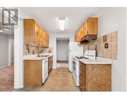 512 - 19 WOODLAWN ROAD E - 17