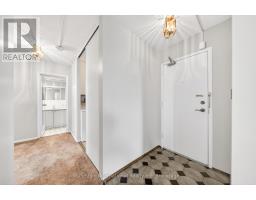 512 - 19 WOODLAWN ROAD E - 6