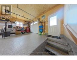 28 MAPLE STREET - 16