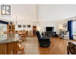 28 MAPLE STREET - 21