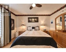 28 MAPLE STREET - 36