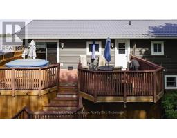 28 MAPLE STREET - 5