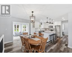 17 BROWN STREET N - 15
