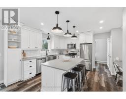 17 BROWN STREET N - 17
