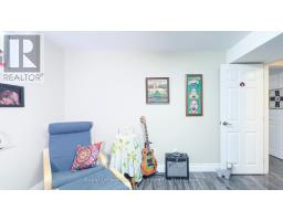 39 BALVINA DRIVE W - 42