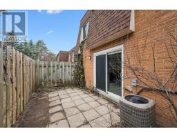 17 - 120 COUNTRY CLUB DRIVE - 13