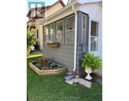 134 WELL STREET - 36