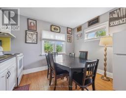 24 MCNAB STREET W - 32