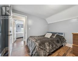 24 MCNAB STREET W - 36