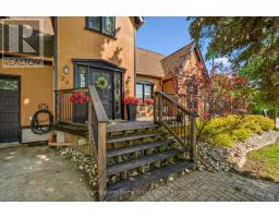 24 MCNAB STREET W - 4