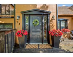 24 MCNAB STREET W - 5