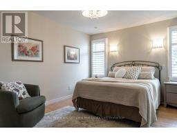 22 FINDLAY PLACE - 17