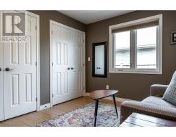22 FINDLAY PLACE - 21