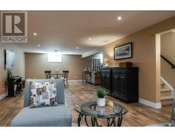 22 FINDLAY PLACE - 26