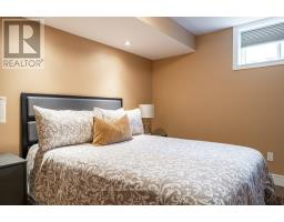 22 FINDLAY PLACE - 30