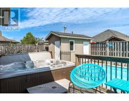 22 FINDLAY PLACE - 34
