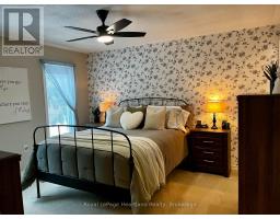 459 RICHARD CRESCENT - 11