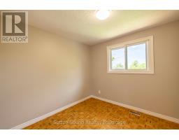 1038 11TH STREET E - 19